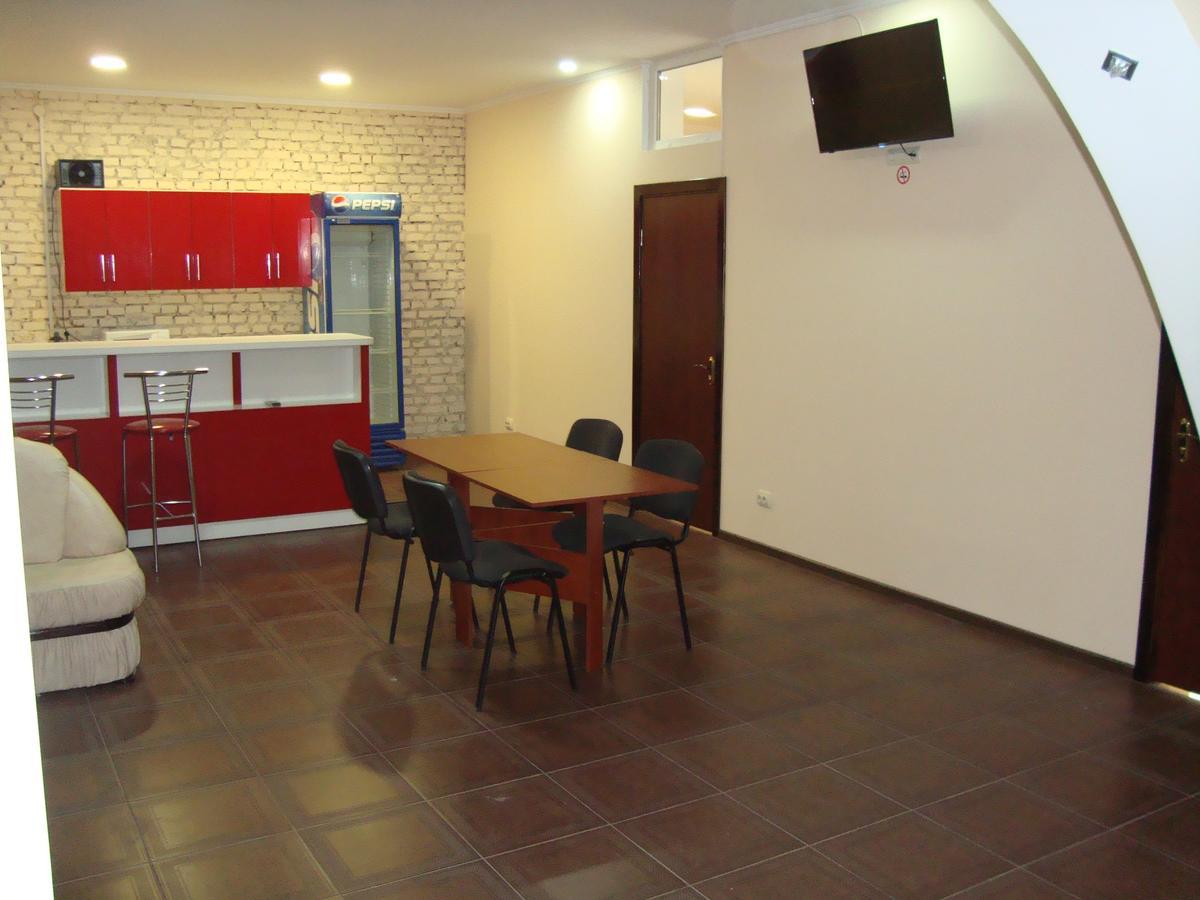 Hostel Sofia Žytomyr Esterno foto
